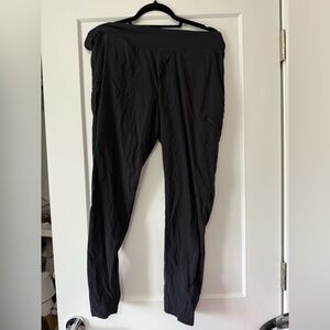 Women’s Mountain Hardware Black Golf Athletic Pants Jogger Size Medium w/pockets